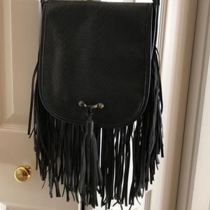 Black cross body madden girl fringe bag